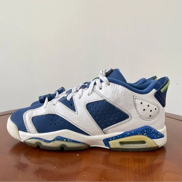 Air Jordan Kids 6 Retro Low BG Sneakers | US 5.5 - Picture 4 of 7